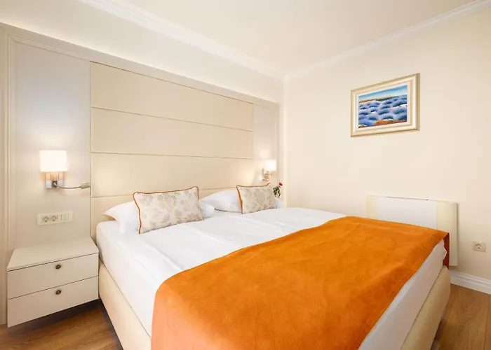 Tunera - Luxury Ii