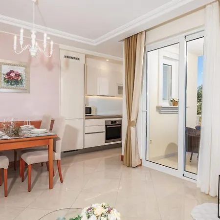 Tunera - Luxury Ii Penzion 4*