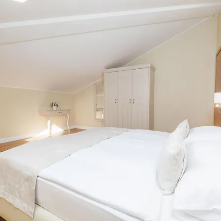 Tunera - Luxury Ii 4*