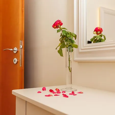 Tunera - Luxury Ii