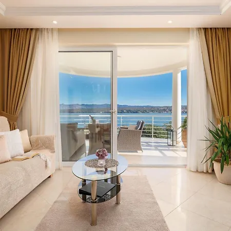 Tunera - Luxury Ii Affittacamere