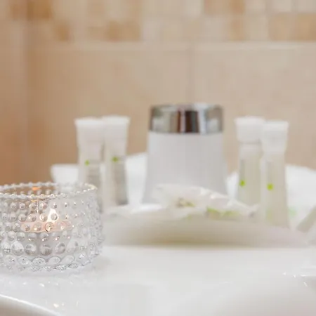 Tunera - Luxury Ii